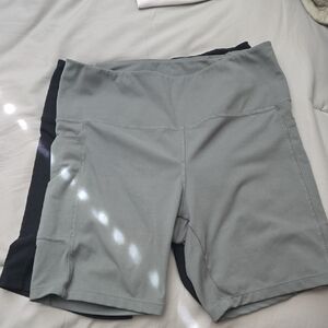 Women's High-Waist Performance Bike Shorts